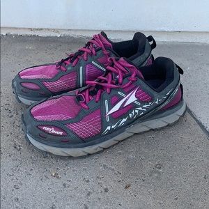 Women’s Altra Lone Peak 3.5